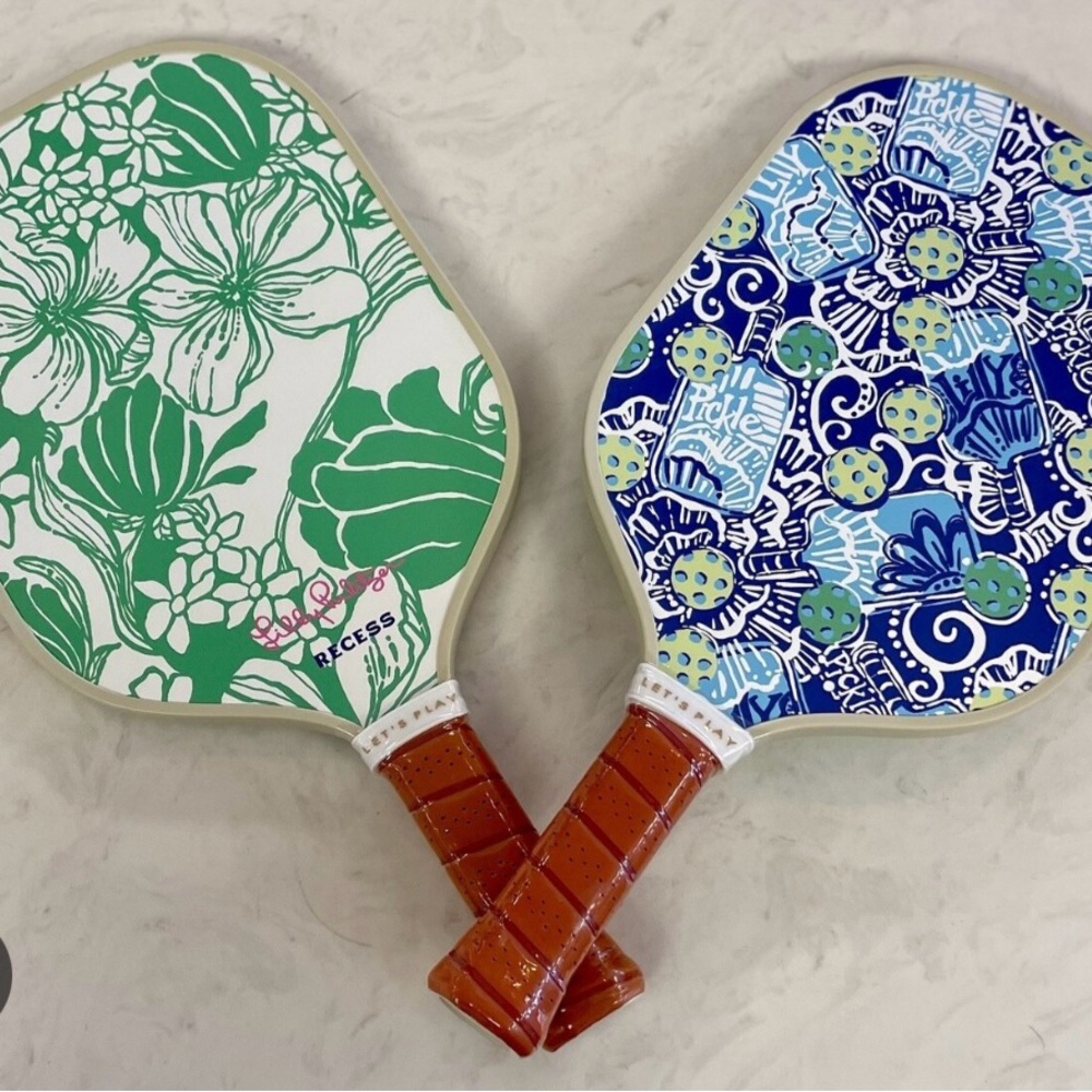 Lilly Pulitzer Patterned pickleball Paddle with White Cover - Picture 3 of 6
